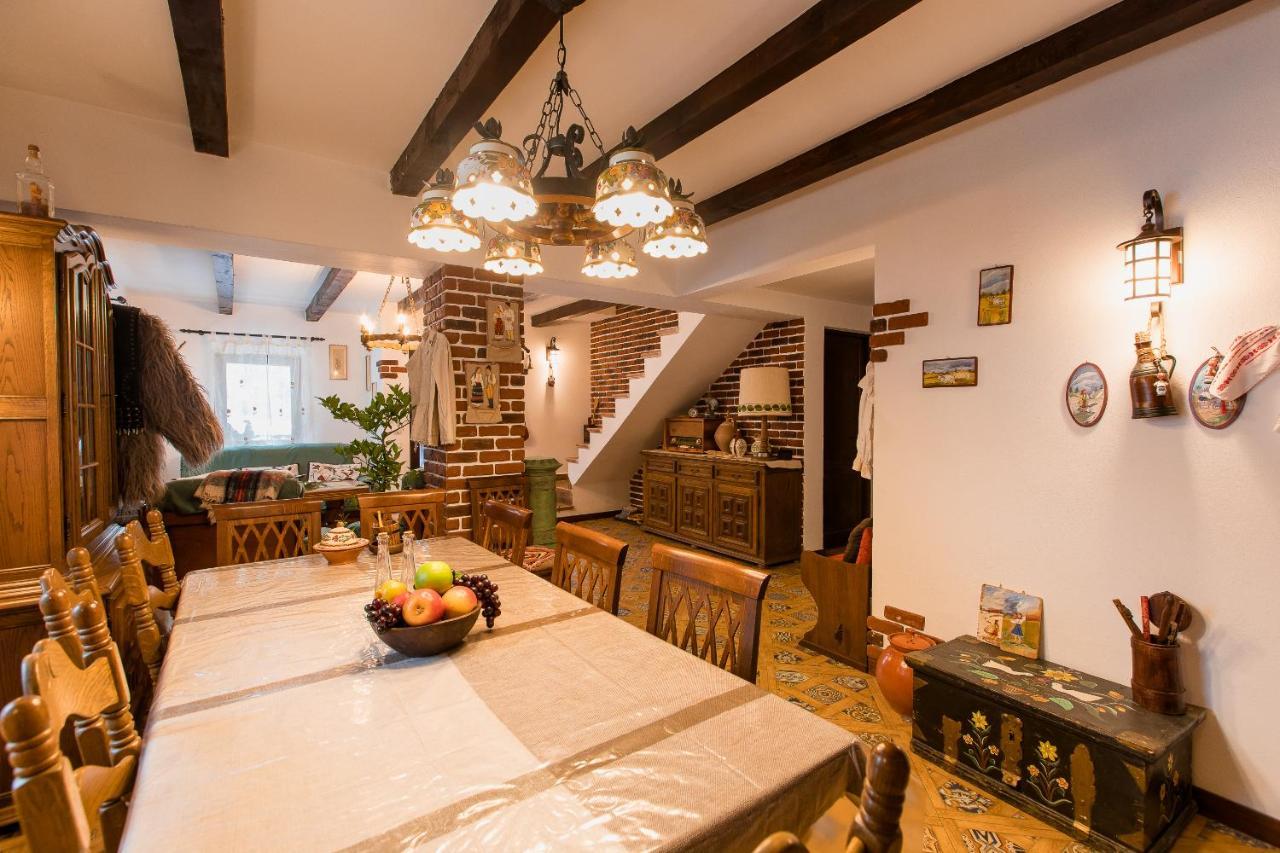 Villa Casa Cu Cerdac Nucşoara Esterno foto