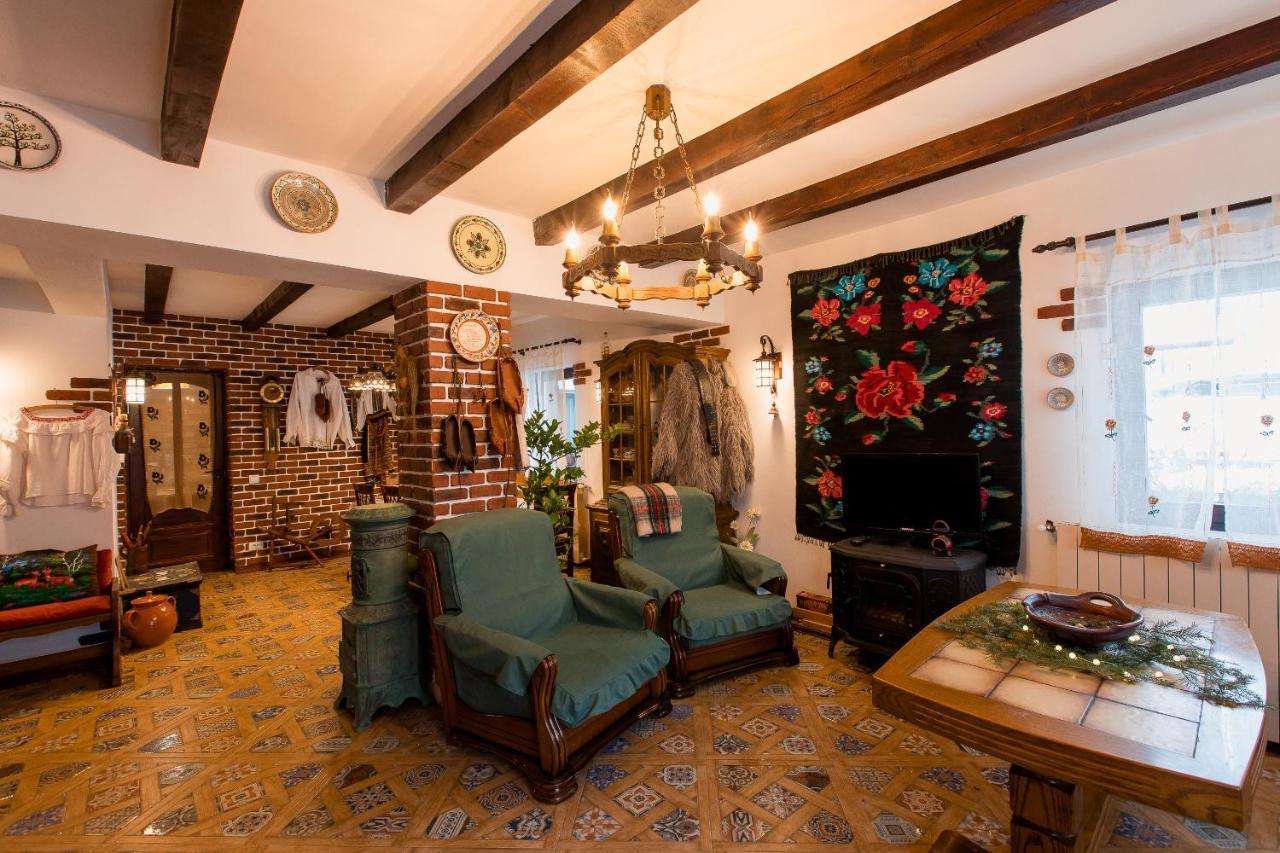Villa Casa Cu Cerdac Nucşoara Esterno foto
