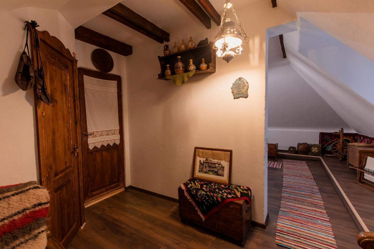 Villa Casa Cu Cerdac Nucşoara Esterno foto