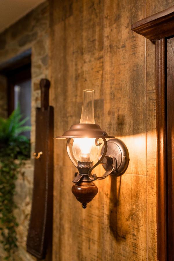 Villa Casa Cu Cerdac Nucşoara Esterno foto